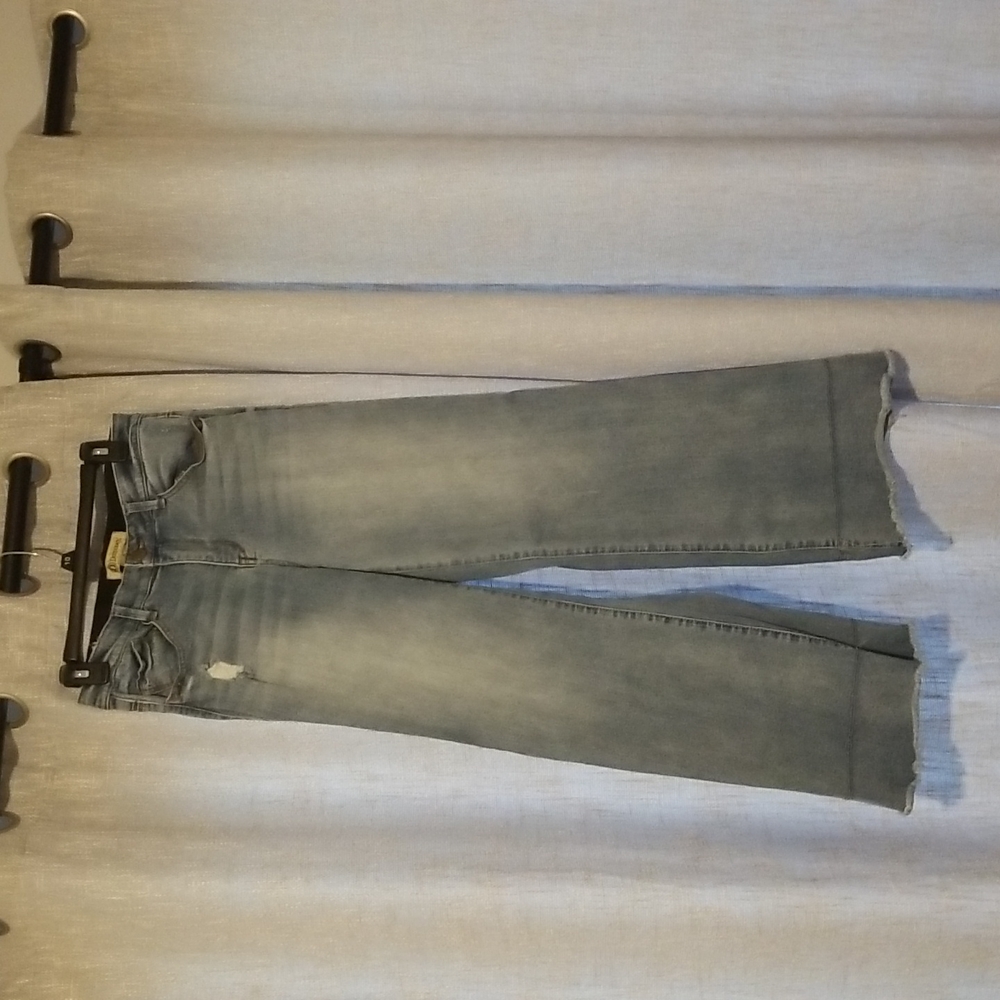 Nice bell bottom Jean's with ab technology.  Size 6.